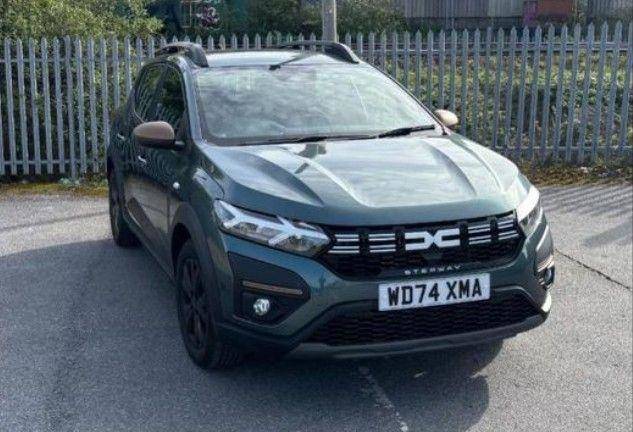 Dacia Sandero Stepway 1.0 TCe Extreme 5dr CVT Hatchback Petrol GREEN