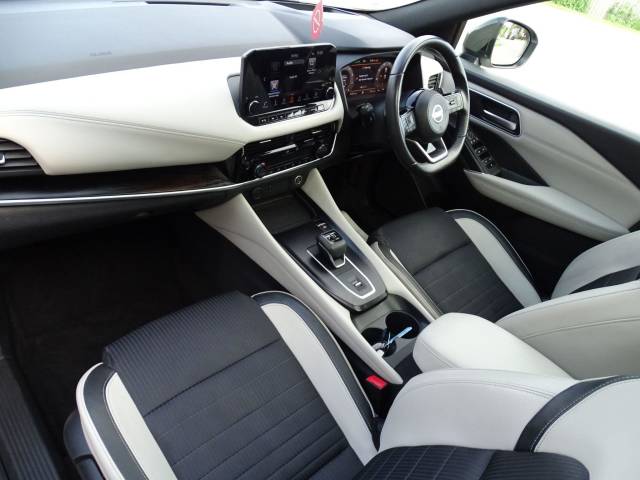 2022 Nissan Qashqai 1.3 DiG-T MH 158 Tekna 5dr Xtronic