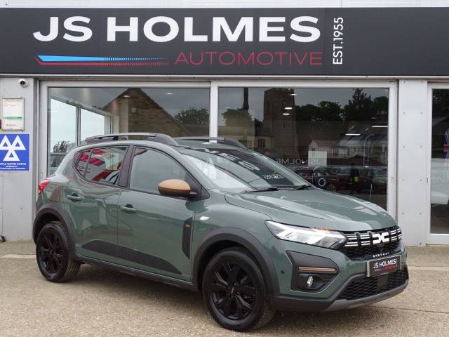 Dacia Sandero Stepway 1.0 TCe Extreme 5dr CVT Hatchback Petrol GREEN