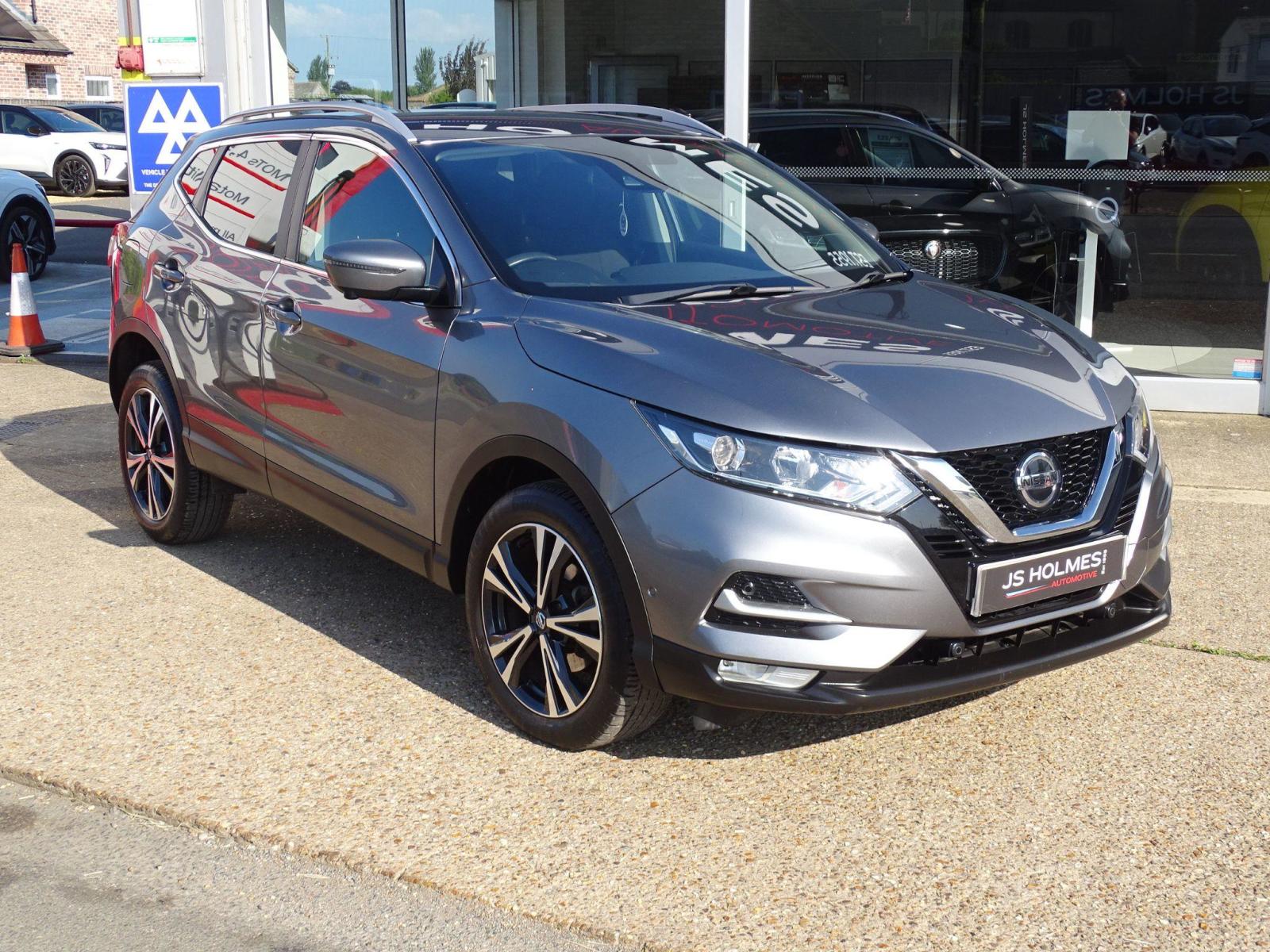 Nissan Qashqai 1.3 DiG-T N-Connecta 5dr