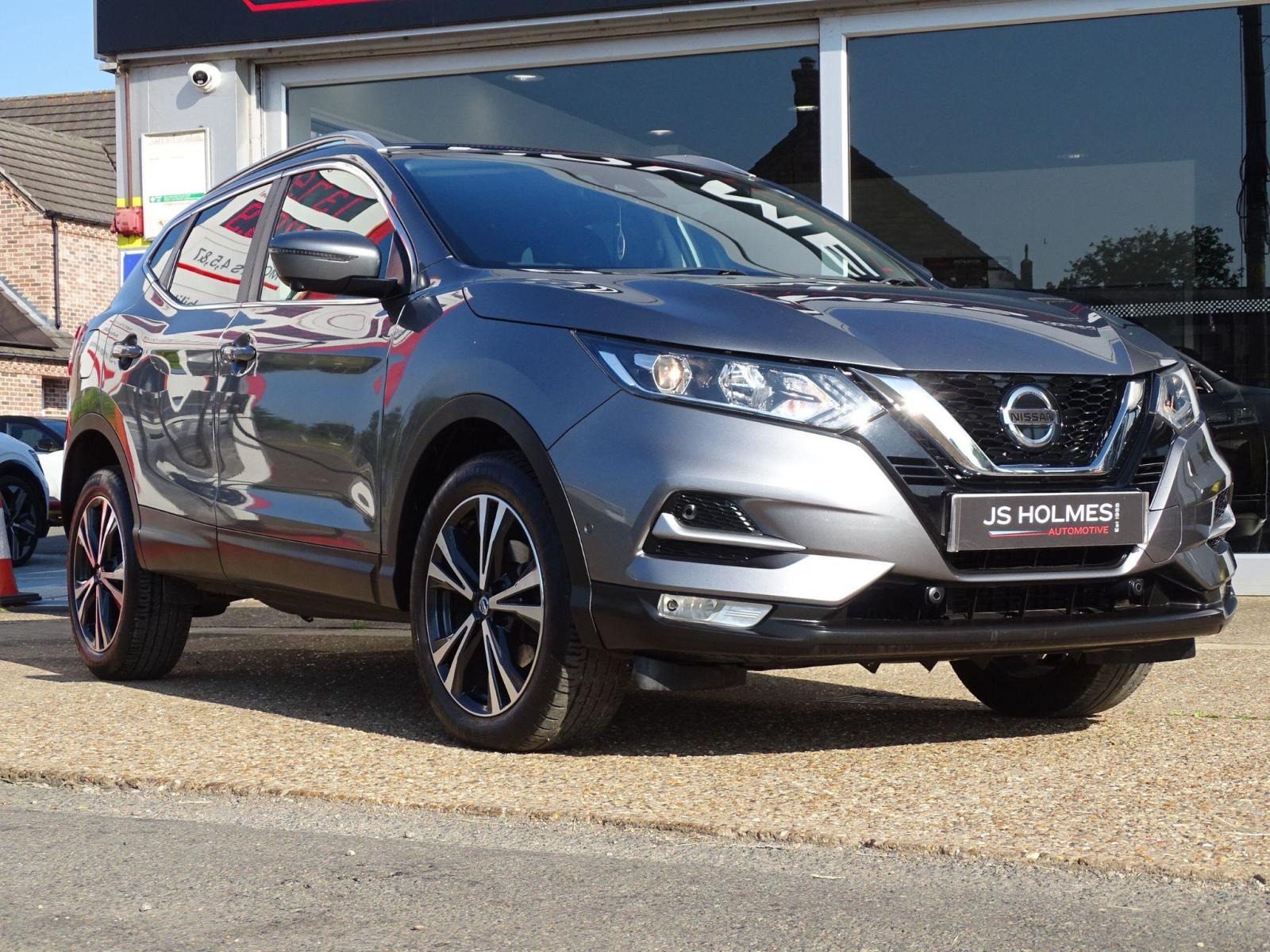 Nissan Qashqai 1.3 DiG-T N-Connecta 5dr
