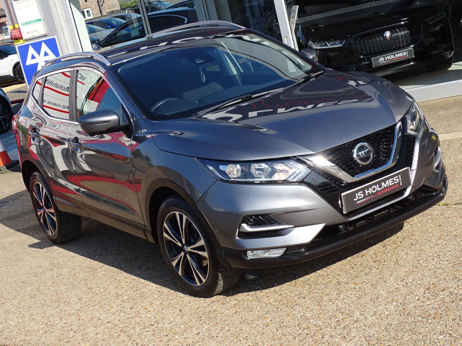Nissan Qashqai 1.3 DiG-T N-Connecta 5dr