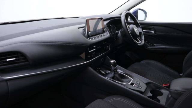 2022 Nissan Qashqai 1.3 DiG-T MH Acenta Premium 5dr
