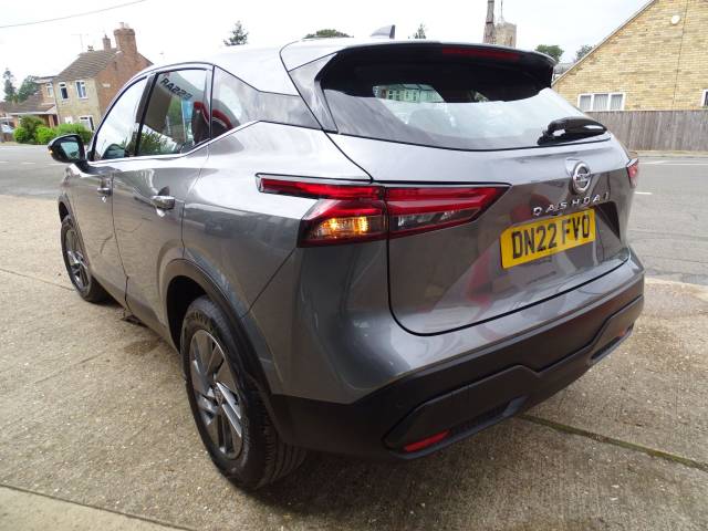 2022 Nissan Qashqai 1.3 DiG-T MH Acenta Premium 5dr