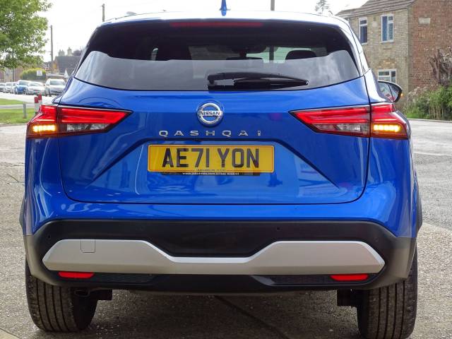 2021 Nissan Qashqai 1.3 DiG-T MH Premiere Edition 5dr