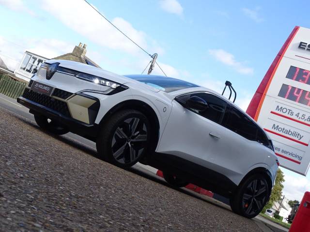 2023 Renault Megane E-tech 0.0 EV60 160kW Iconic 60kWh Optimum Charge 5dr Auto