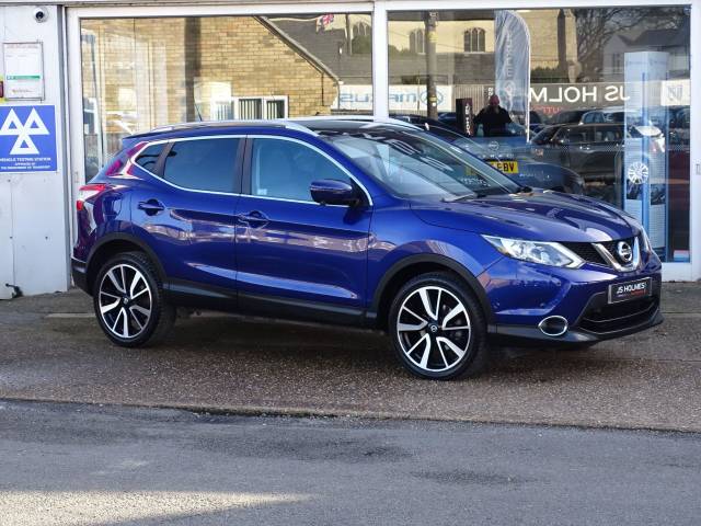 Nissan Qashqai 1.5 dCi Tekna 5dr Hatchback Diesel BLUE