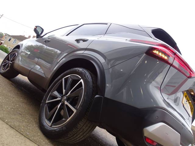 2022 Nissan Qashqai 1.3 DiG-T MH Tekna 5dr