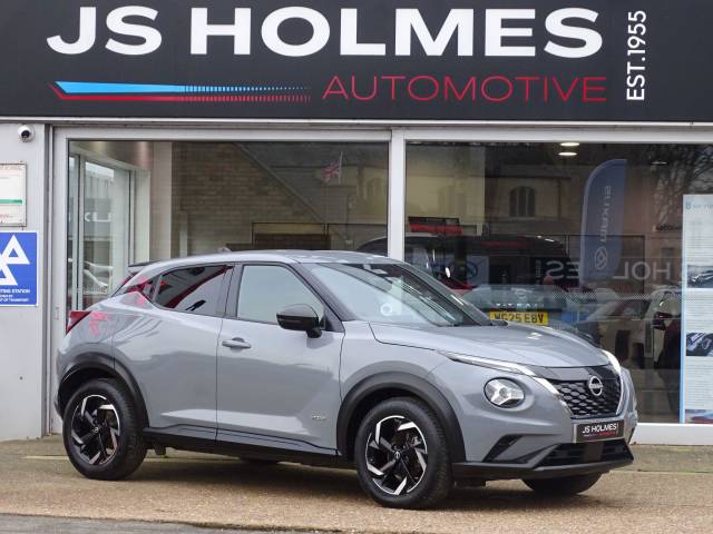 Nissan Juke 1.6 Hybrid N-Connecta 5dr Auto Hatchback Petrol/Electric Hybrid GREY