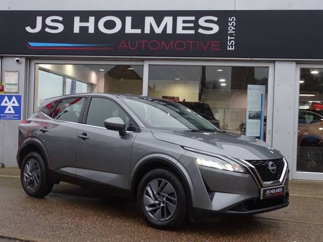 Nissan Qashqai 1.3 DiG-T MH 158 Acenta Premium 5dr Xtronic Hatchback Petrol GREY