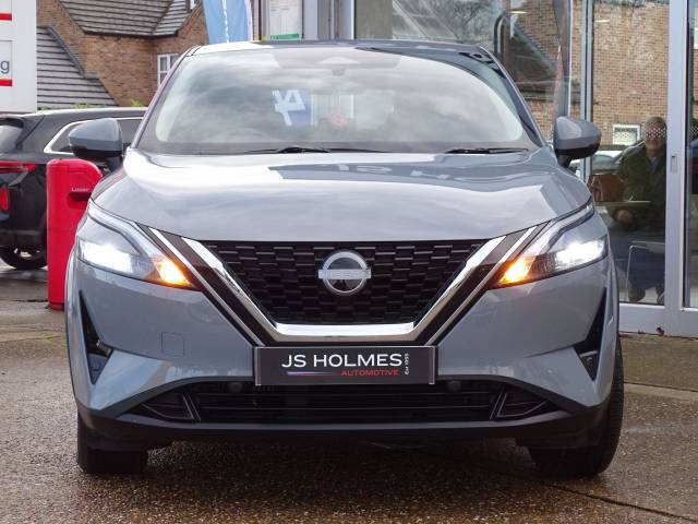 2022 Nissan Qashqai 1.3 DiG-T MH Acenta Premium 5dr