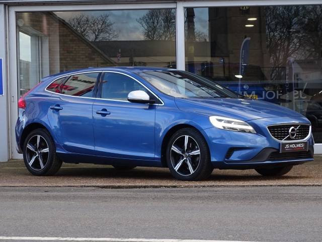 2018 Volvo V40 2.0 T2 [122] R DESIGN 5dr