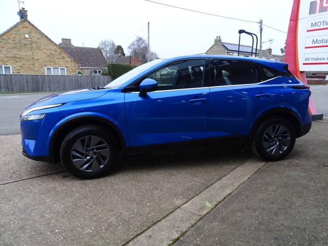 2022 Nissan Qashqai 1.3 DiG-T MH Acenta Premium 5dr