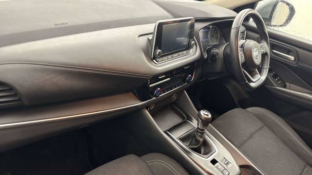 2022 Nissan Qashqai 1.3 DiG-T MH Acenta Premium 5dr