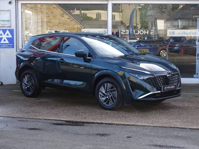 Nissan Qashqai 1.3 DiG-T MH Acenta Premium 5dr Hatchback Petrol GREEN