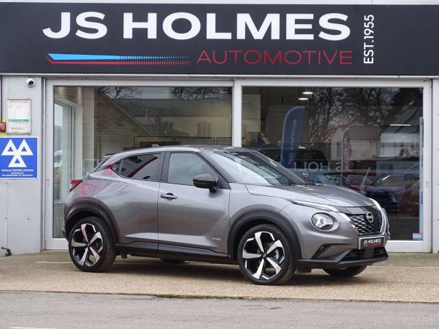 Nissan Juke 1.6 Hybrid Tekna 5dr Auto Hatchback Petrol/Electric Hybrid GREY