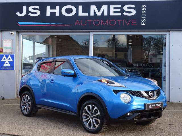 Nissan Juke 1.6 Tekna XTRON Euro 6 5dr SUV Petrol Blue