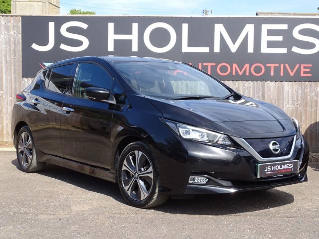 Nissan Leaf 0.0 110kW Tekna 40kWh 5dr Auto Hatchback Electric BLACK