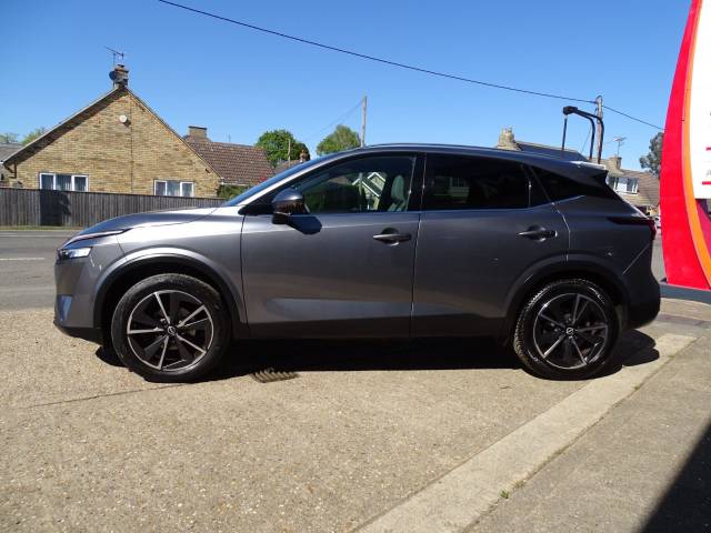 2022 Nissan Qashqai 1.3 DiG-T MH Tekna 5dr