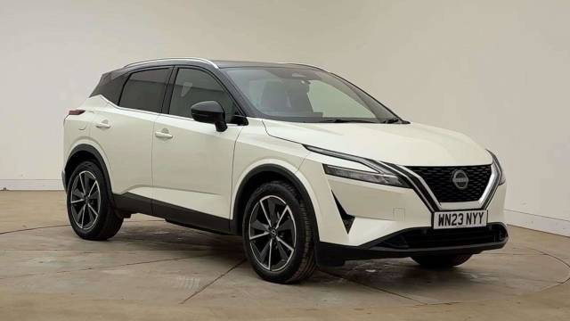 Nissan Qashqai 1.3 DiG-T MH 158 Tekna 5dr Xtronic Hatchback Petrol WHITE