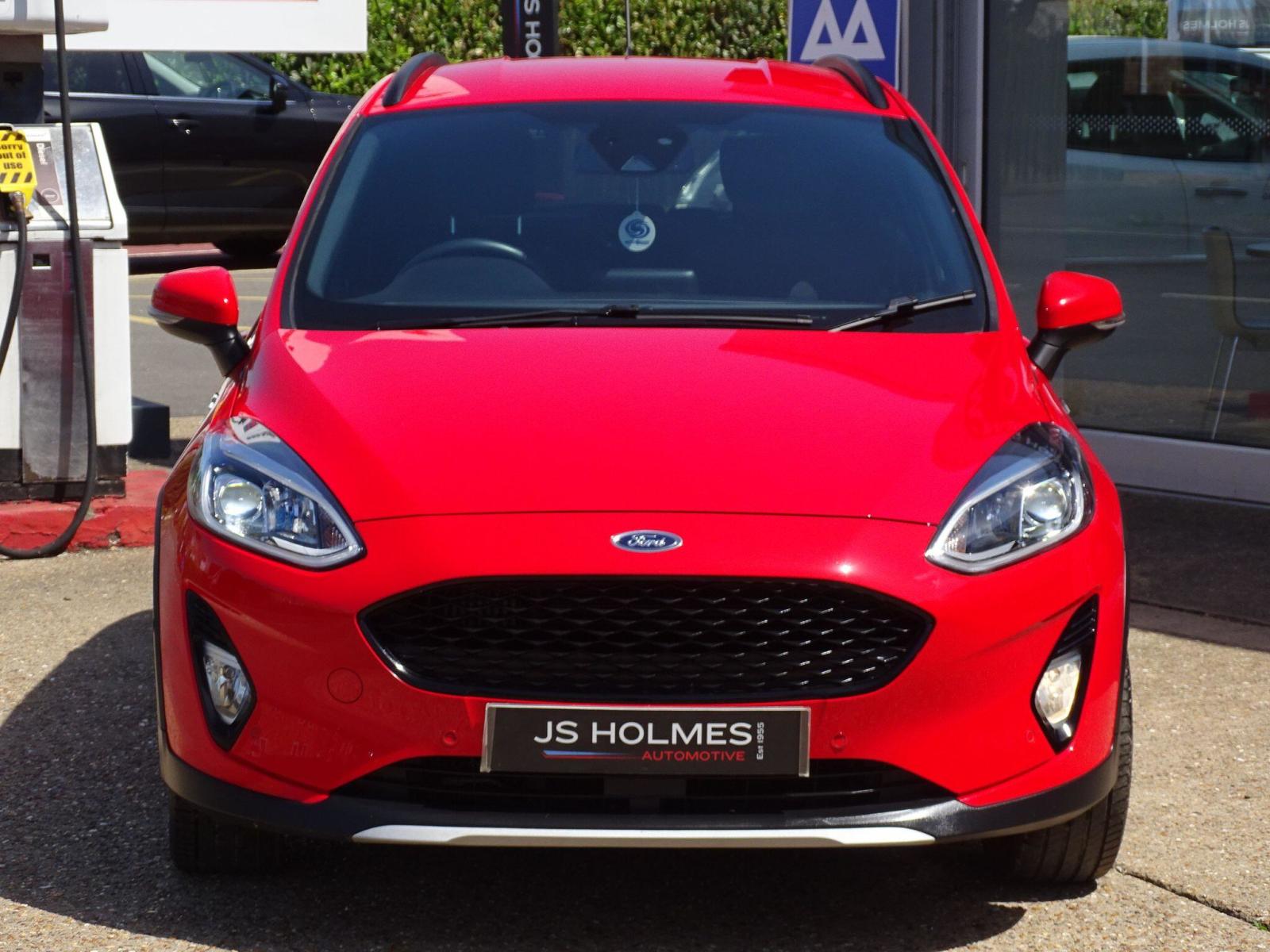 2020 Ford Fiesta thumbnail 2