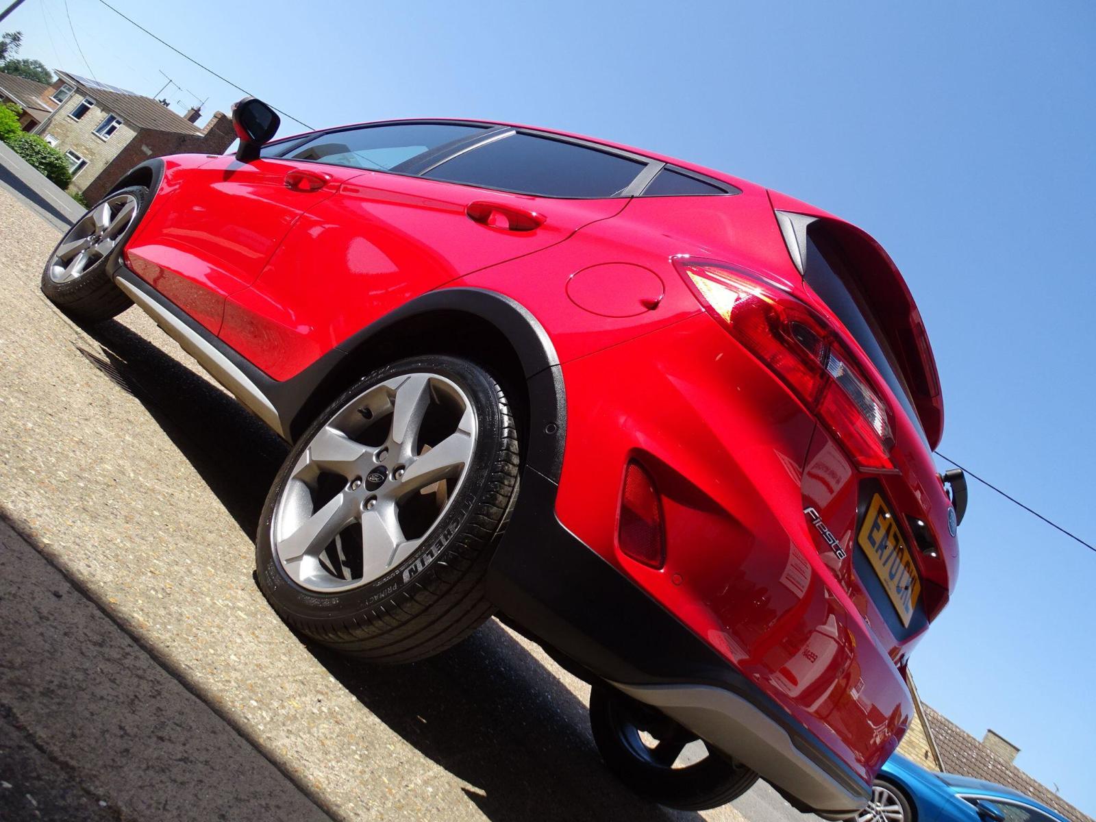 2020 Ford Fiesta thumbnail 7