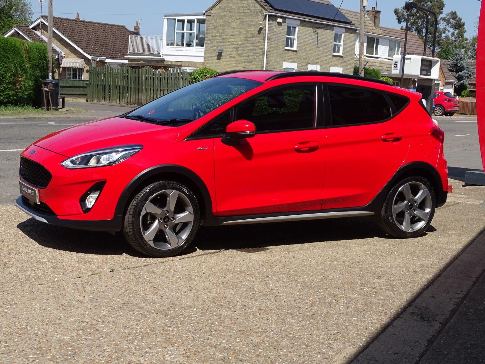 2020 Ford Fiesta thumbnail 9