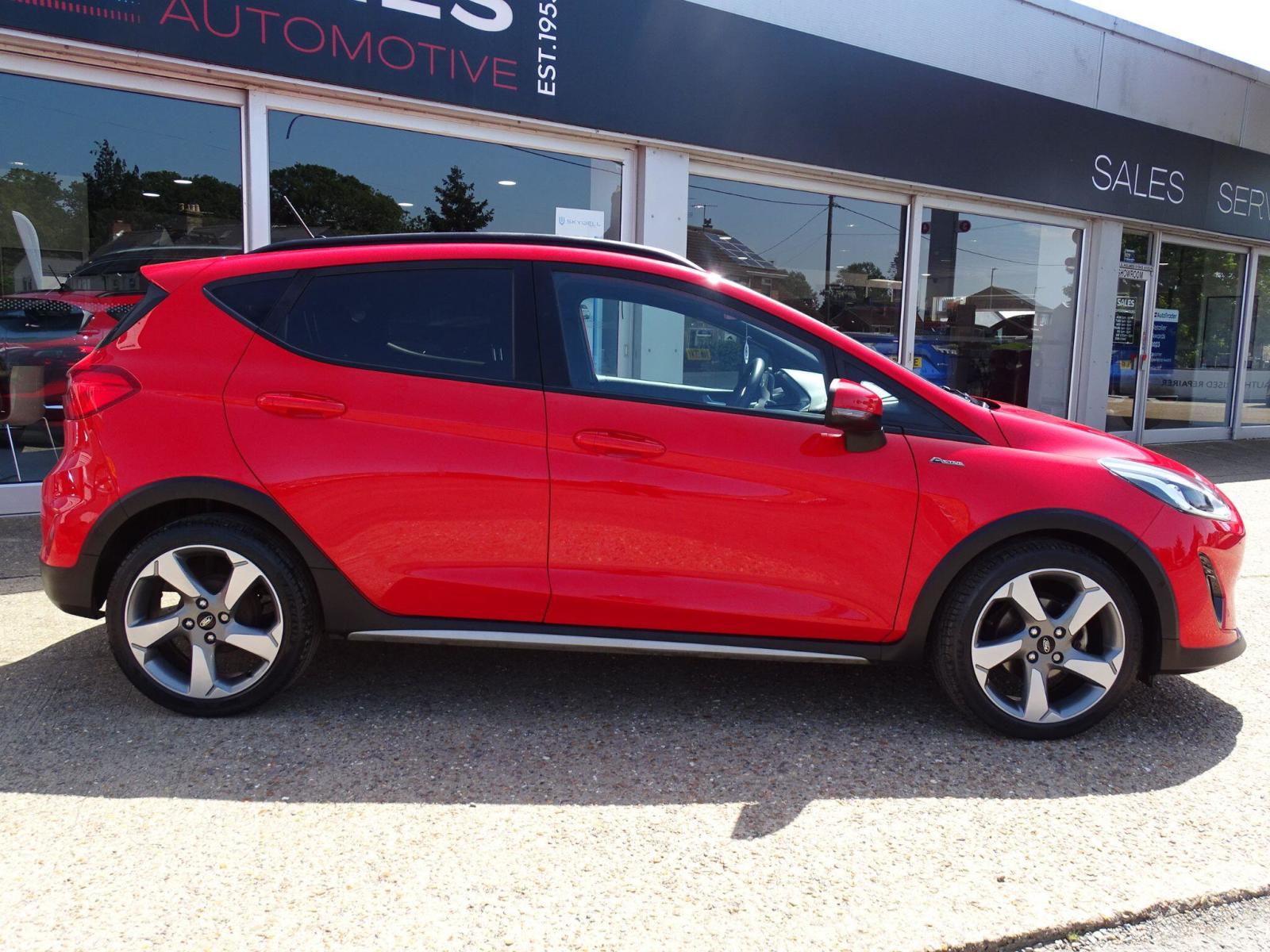 2020 Ford Fiesta thumbnail 12