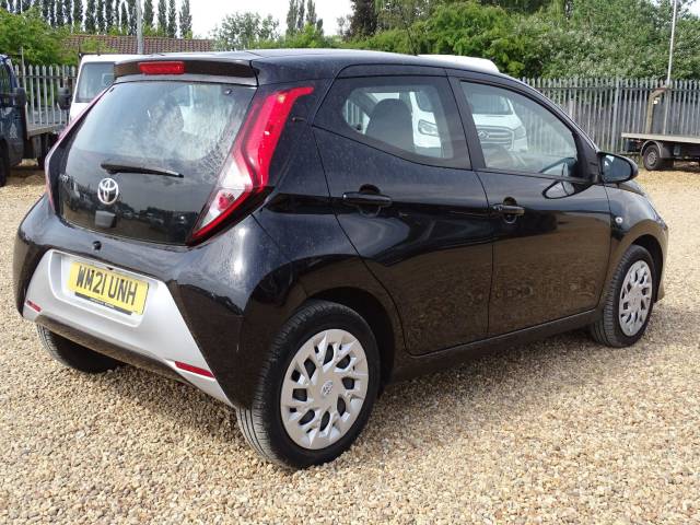 2021 Toyota Aygo 1.0 VVT-i X-Play TSS 5dr x-shift