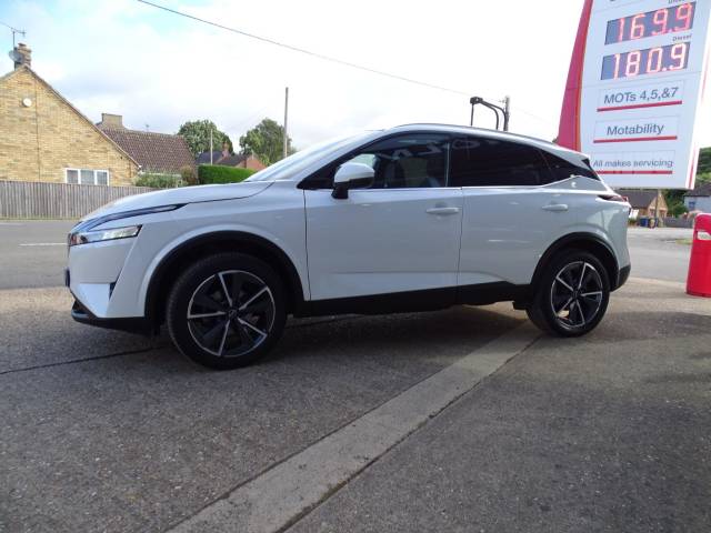 2023 Nissan Qashqai 1.3 DiG-T MH 158 Tekna 5dr Xtronic