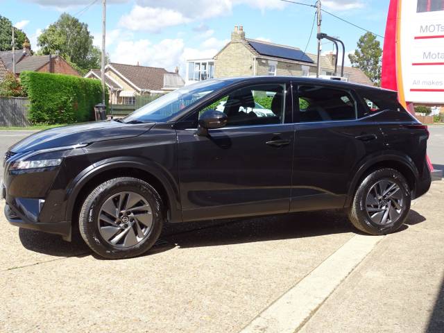 2022 Nissan Qashqai 1.3 DiG-T MH Acenta Premium 5dr