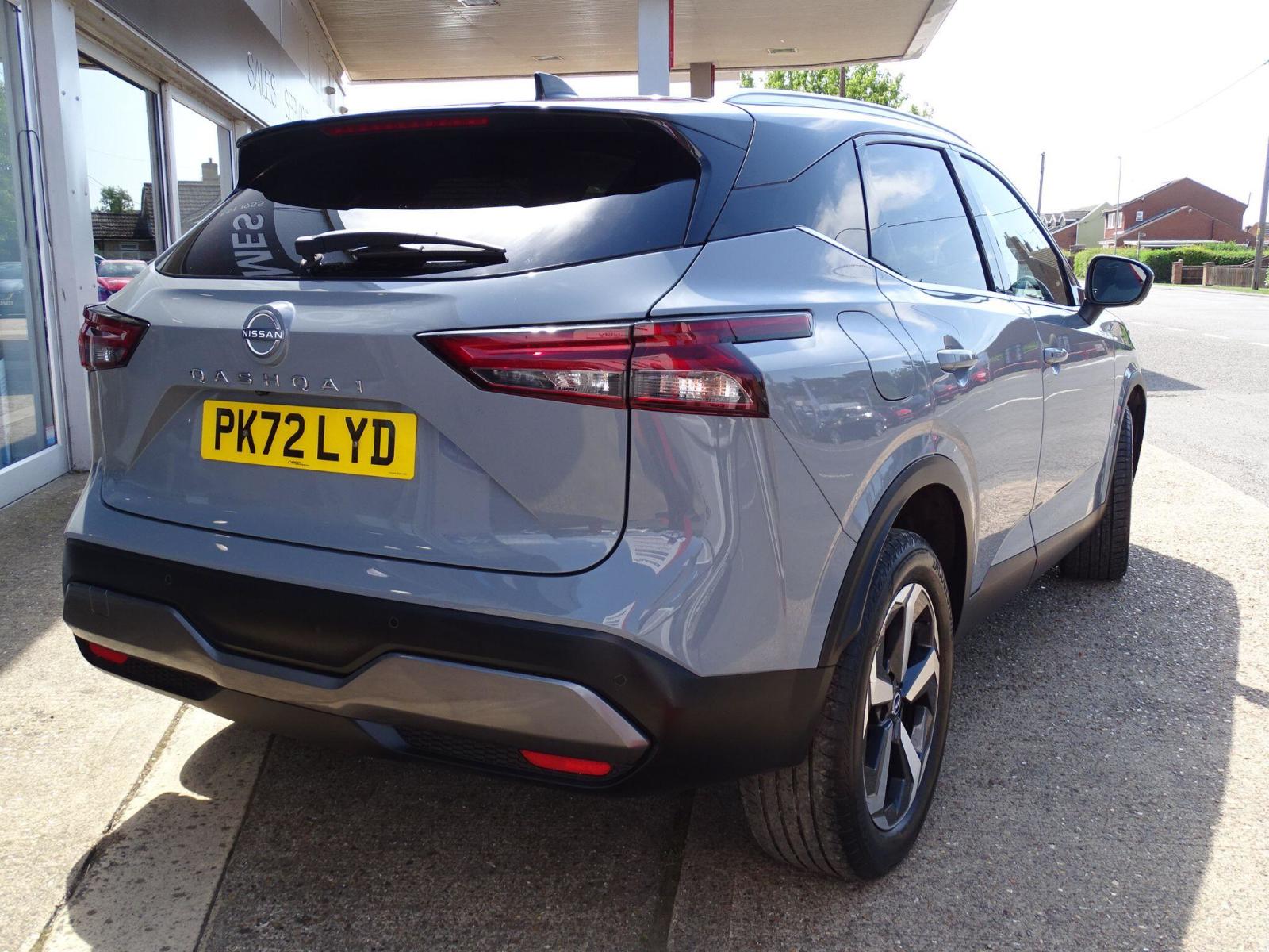 2022 Nissan Qashqai thumbnail 11