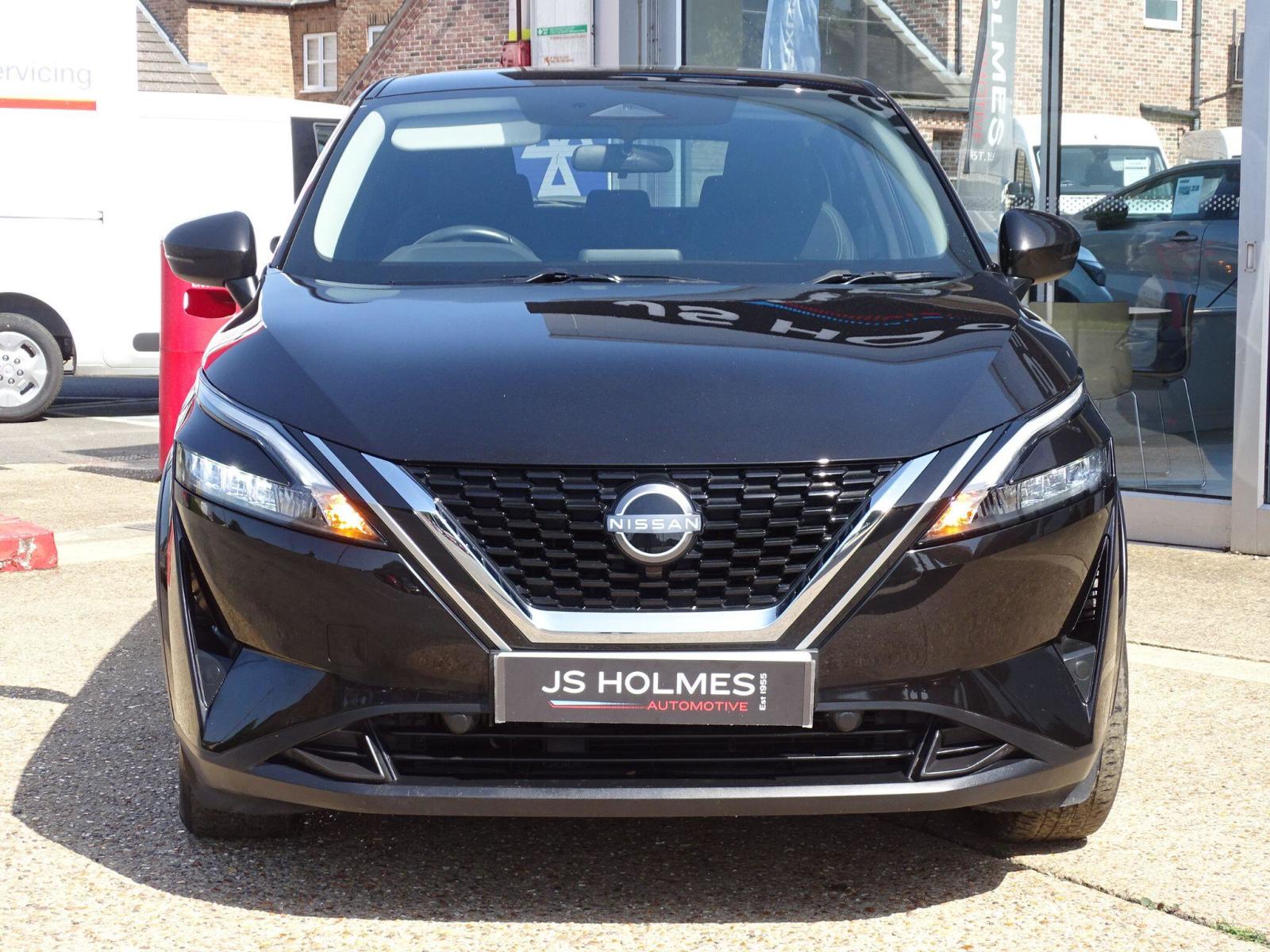 2022 Nissan Qashqai thumbnail 2
