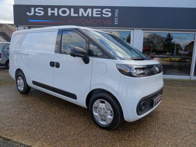 MAXUS eDeliver 5 120kW H1 Van 64kWh Auto Panel Van Electric WHITE
