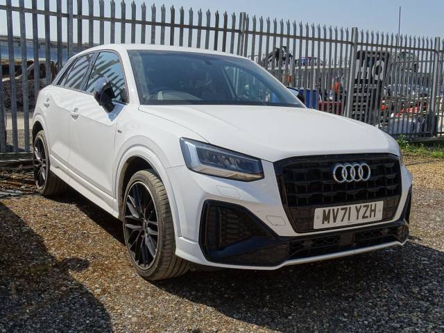 Audi Q2 1.5 35 TFSI Black Edition 5dr Estate Petrol WHITE