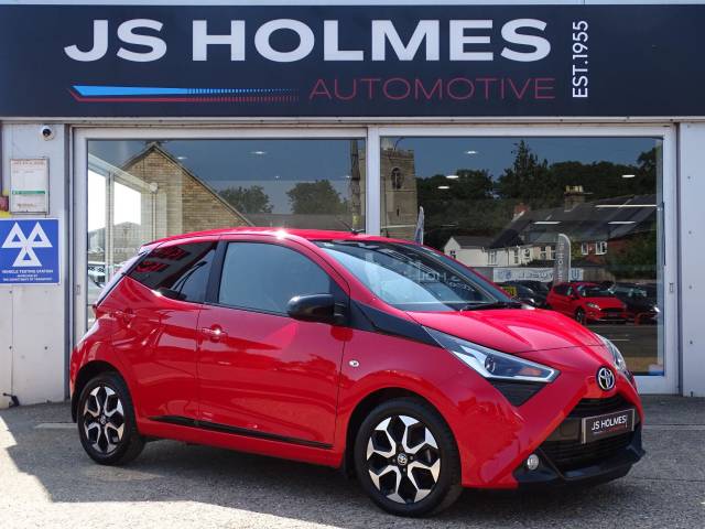 Toyota Aygo 1.0 VVT-i X-Trend TSS 5dr x-shift Hatchback Petrol RED