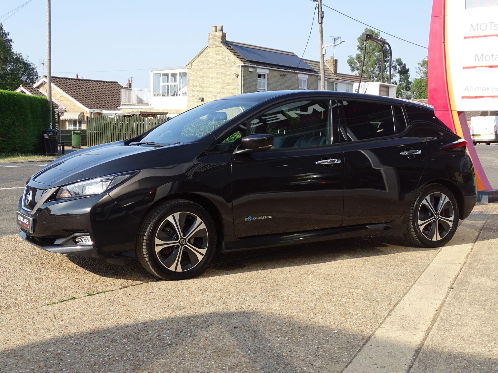 2020 Nissan Leaf thumbnail 6