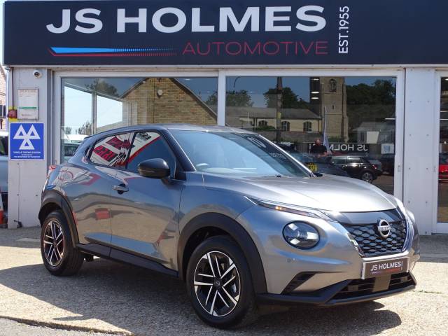 Nissan Juke 1.6 Hybrid N-Connecta 5dr Auto Hatchback Petrol/Electric Hybrid GREY