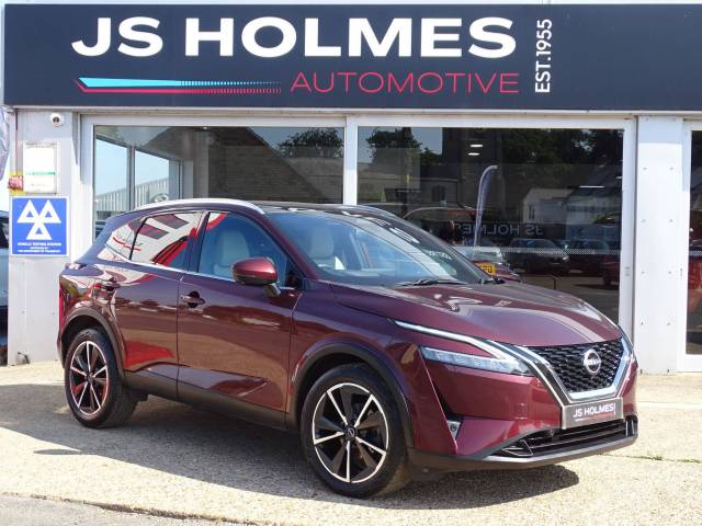 Nissan Qashqai 1.3 DiG-T MH Tekna 5dr Hatchback Petrol RED