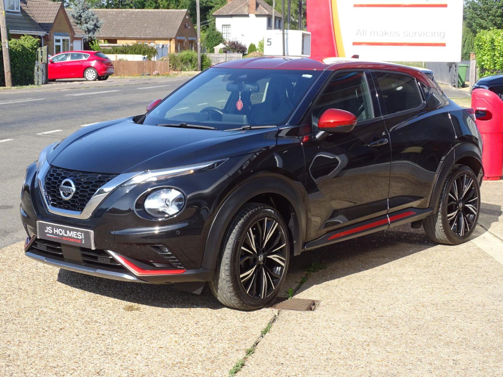 2021 Nissan Juke thumbnail 3