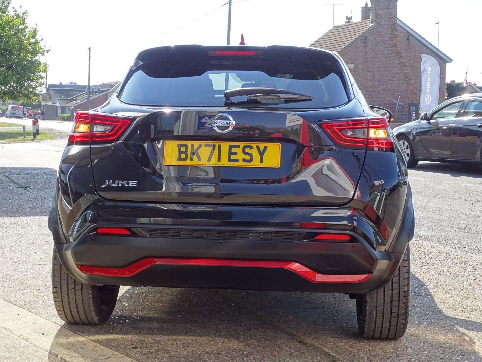 2021 Nissan Juke thumbnail 8