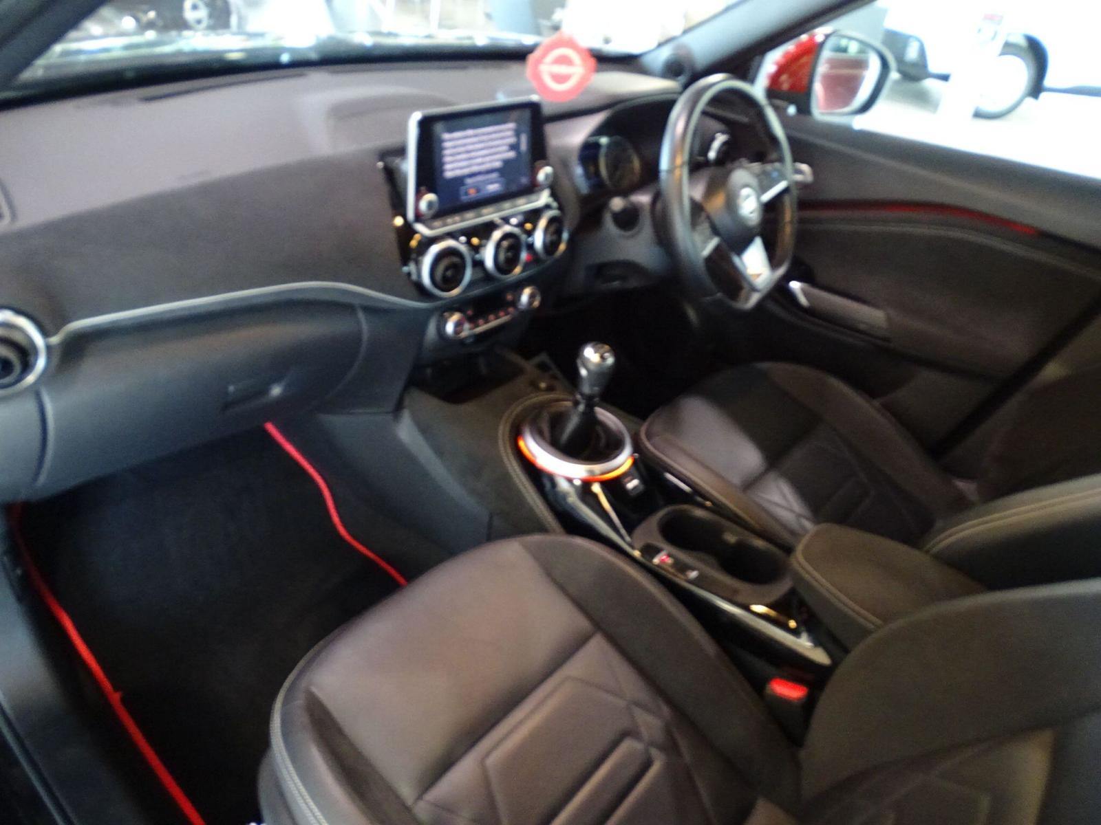 2021 Nissan Juke thumbnail 11