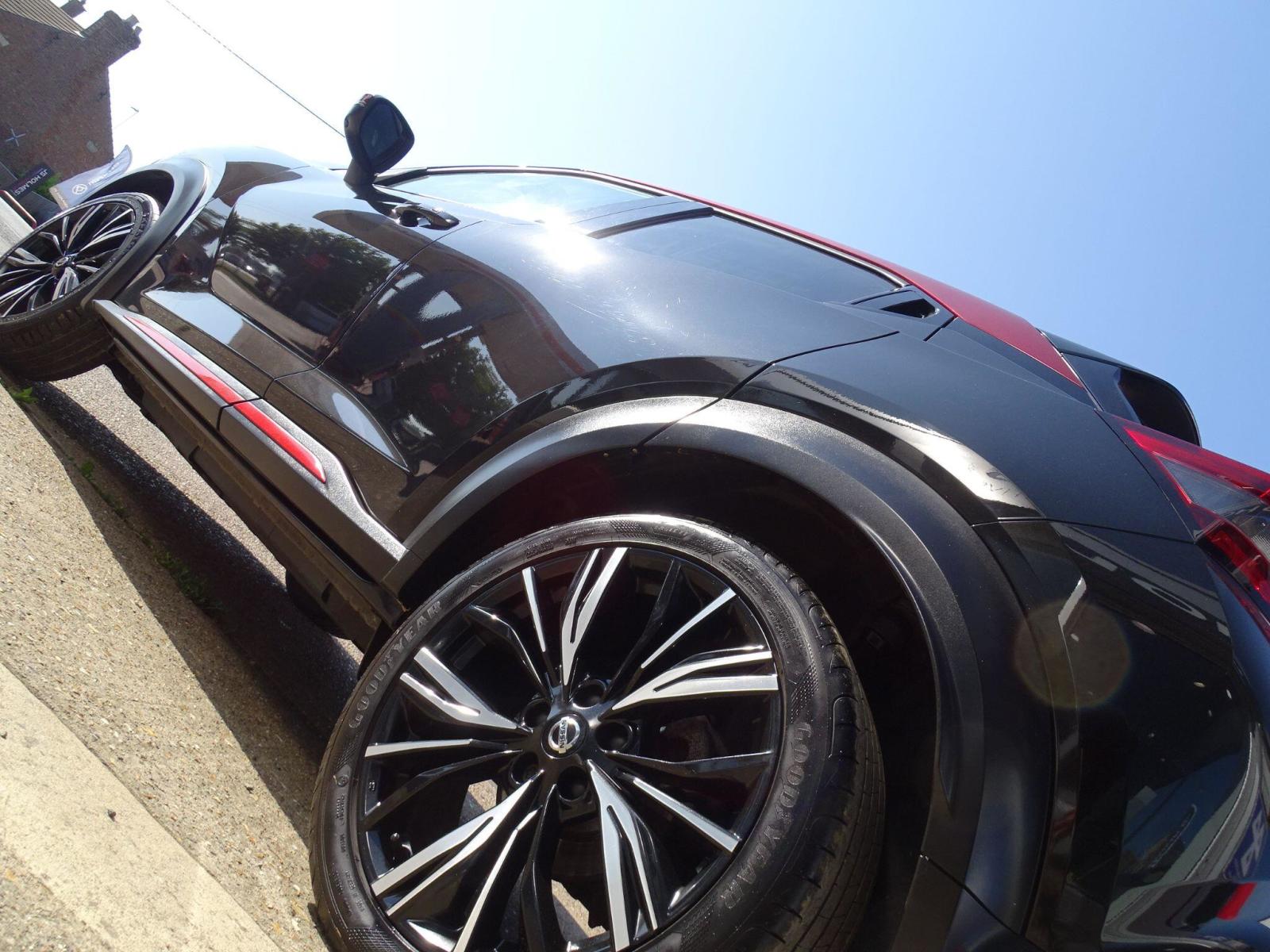 2021 Nissan Juke thumbnail 16