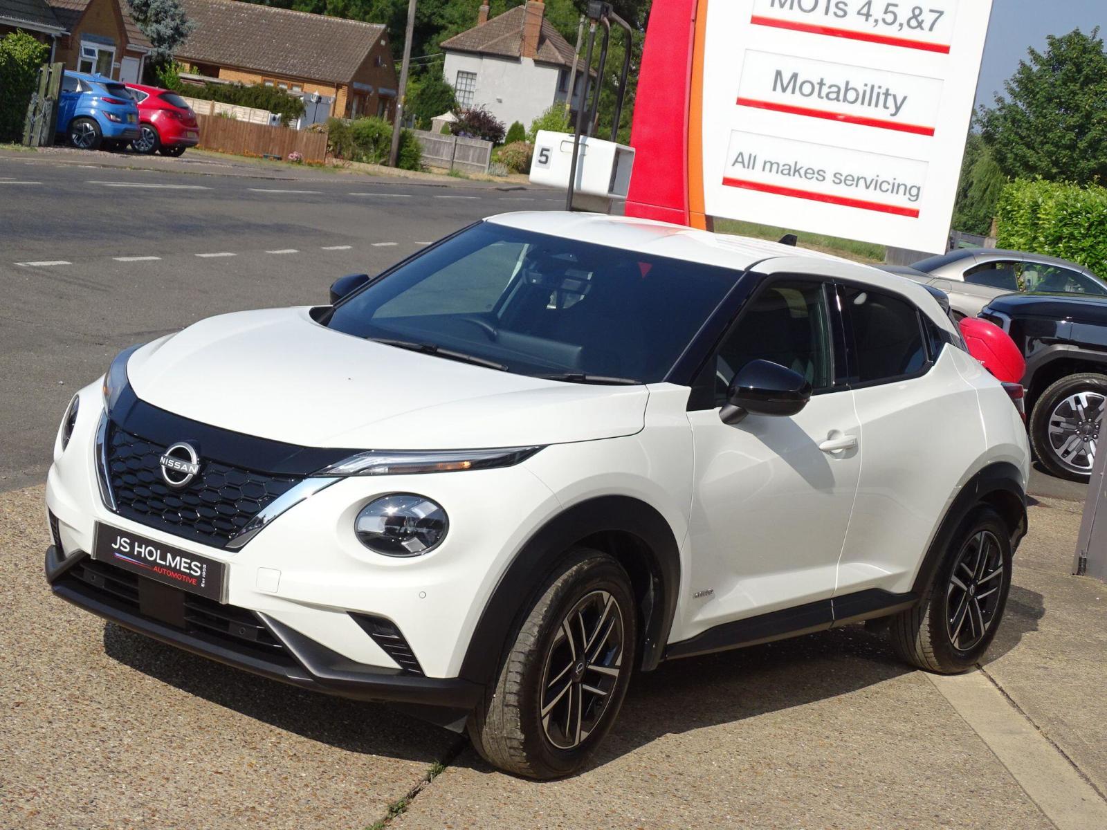 2024 Nissan Juke thumbnail 8