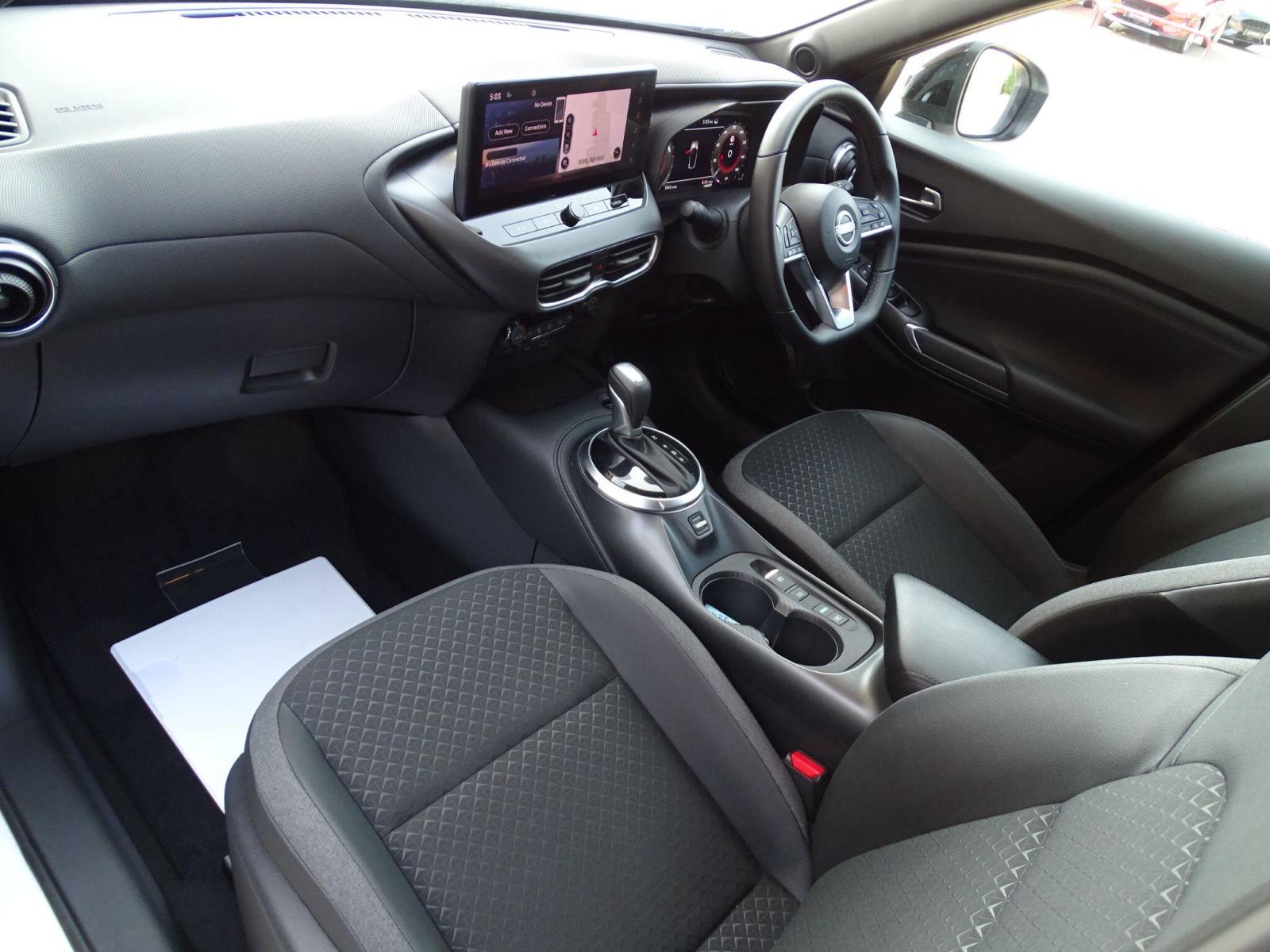 2024 Nissan Juke thumbnail 12
