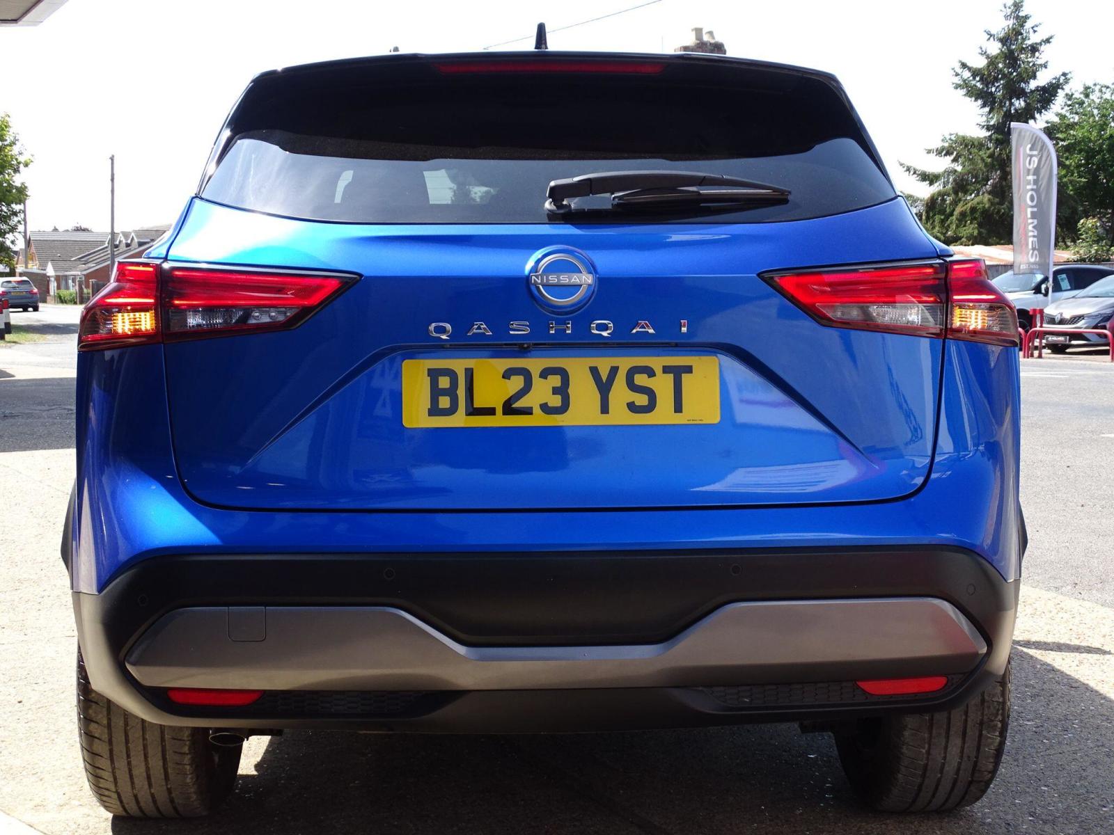 2023 Nissan Qashqai thumbnail 8