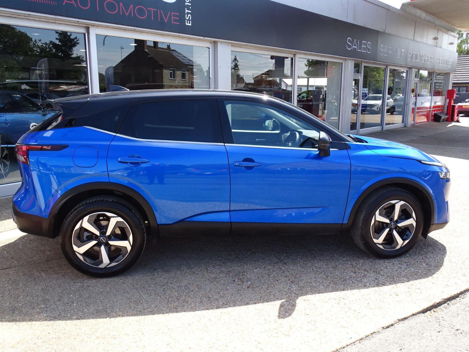 2023 Nissan Qashqai thumbnail 9