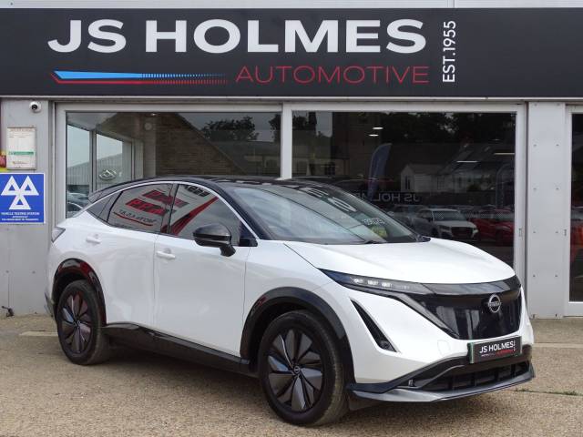 Nissan Ariya 0.0 160kW Advance 63kWh 22kWCh 5dr Auto Hatchback Electric WHITE