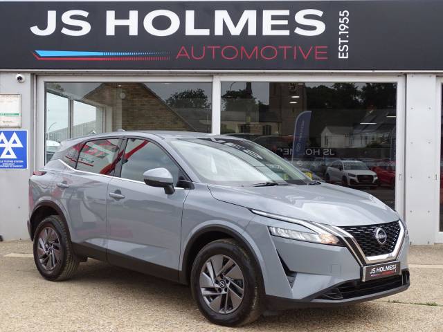 Nissan Qashqai 1.3 DiG-T MH Acenta Premium 5dr Hatchback Petrol GREY