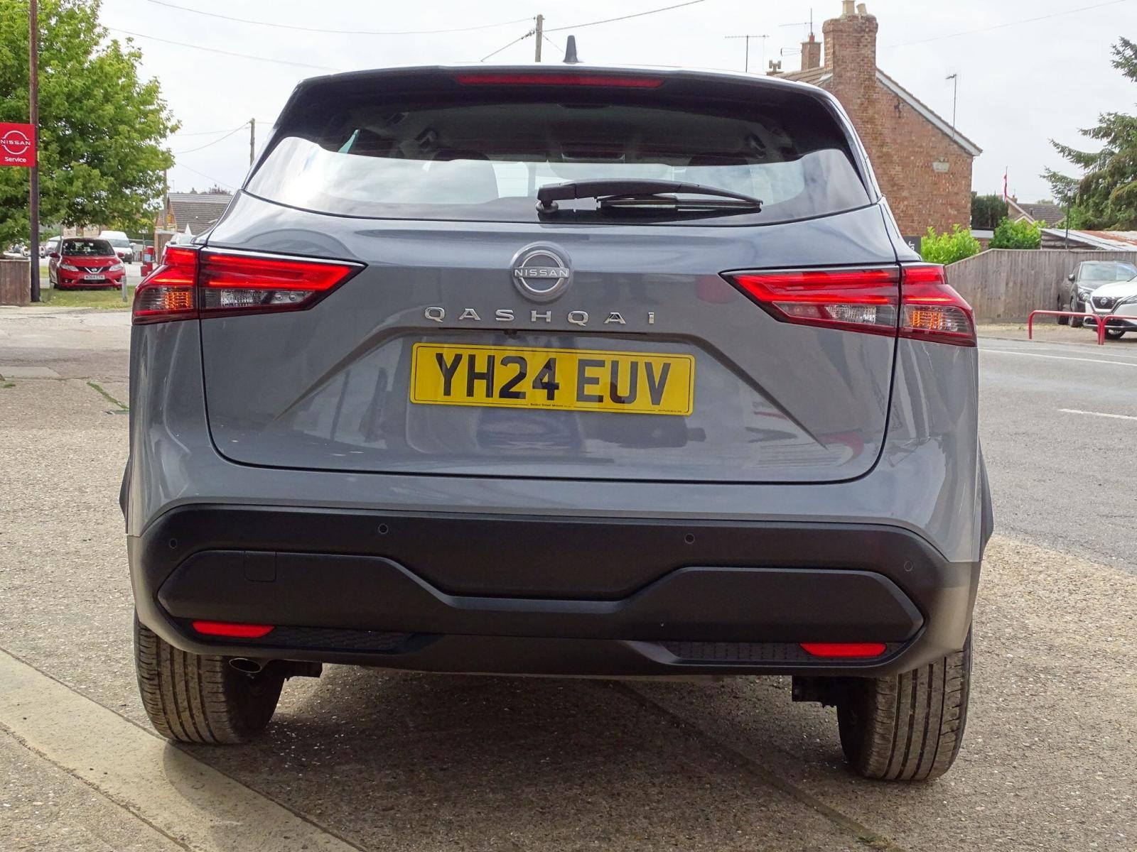 2024 Nissan Qashqai thumbnail 10